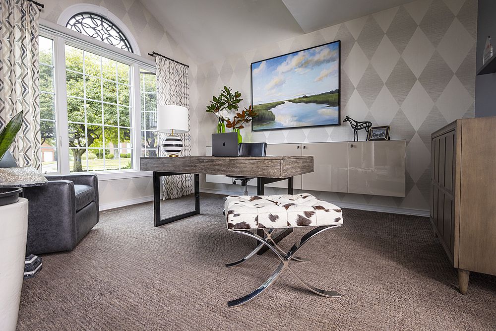 A touch of Texas in this local home office design.